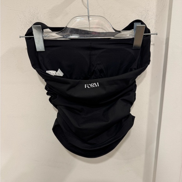 Form Halter Top - Picture 4 of 5